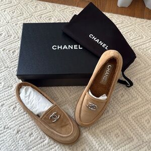 Current season, NWT, never worn, Chanel shearling and suede loafers, Size 38.5